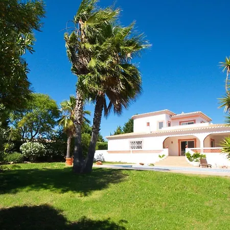 Carvoeiro Villa *